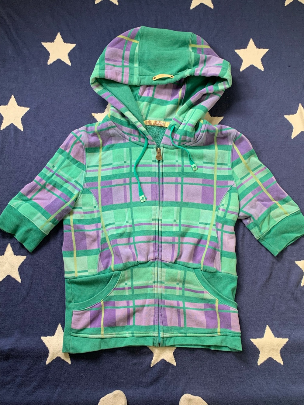 Green and purple plaid short sleeve hoodie